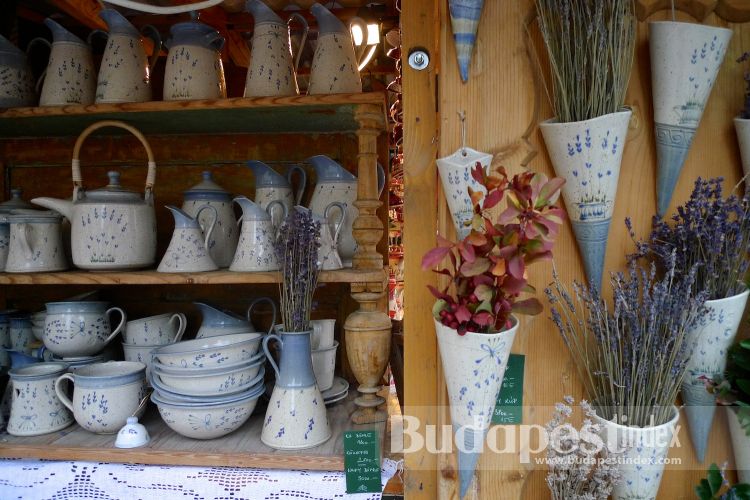 Christmas market in Budapest, souvenirs